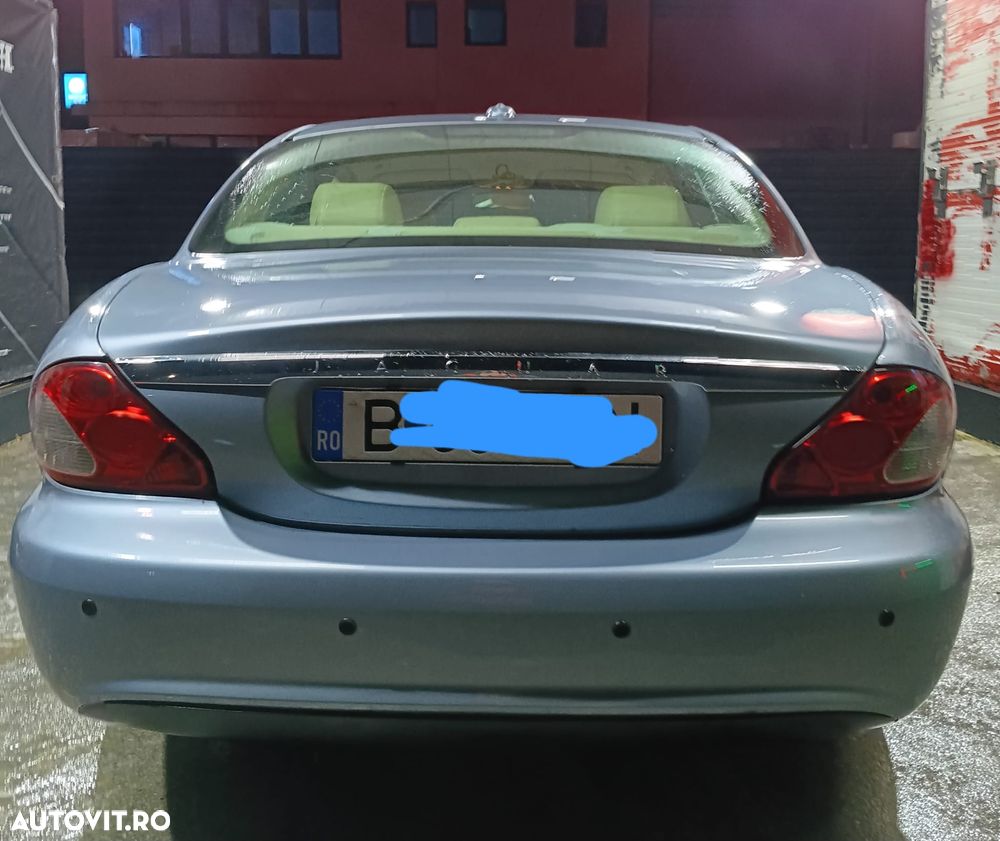 Jaguar X-Type - 6