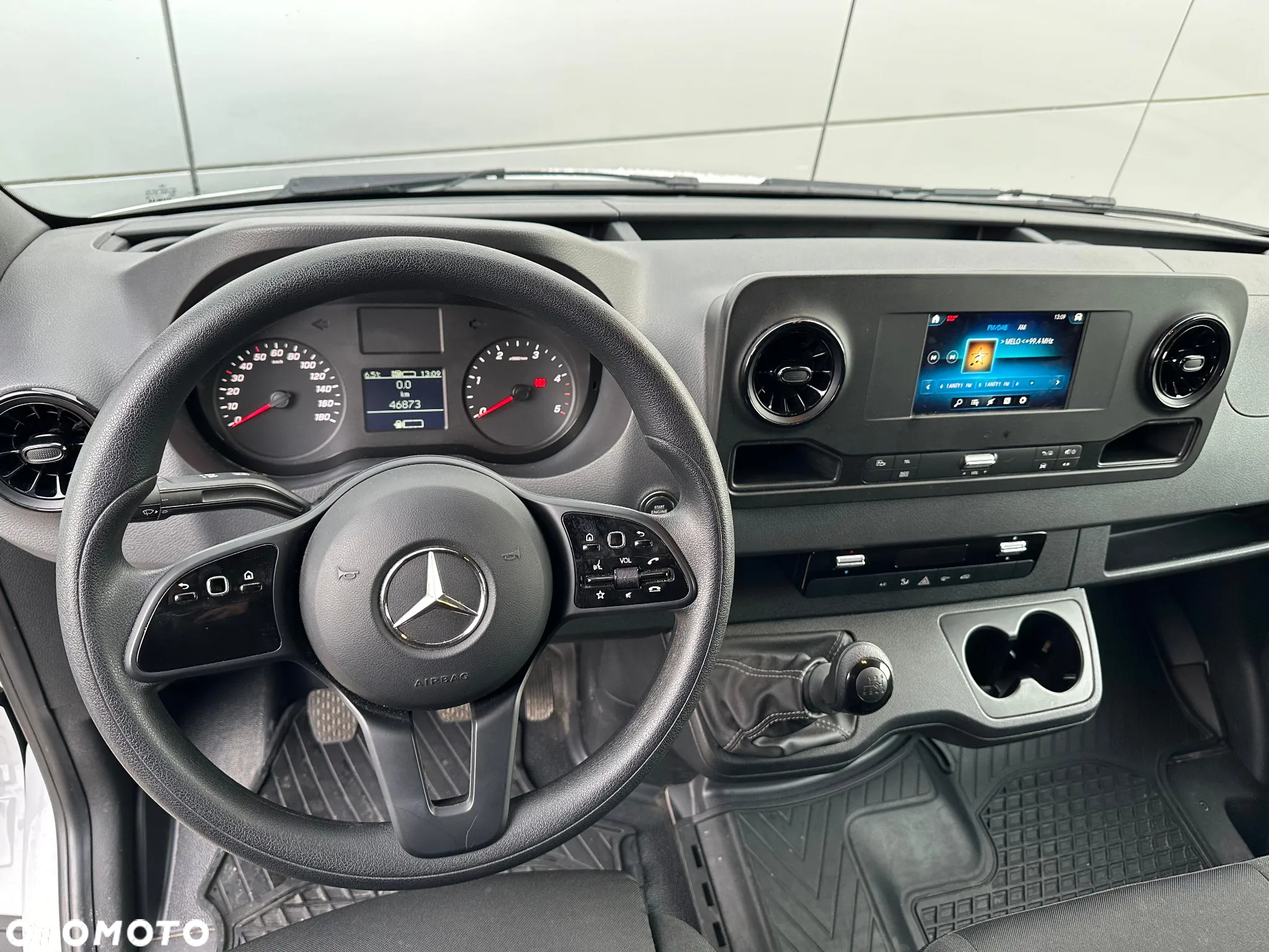 Mercedes-Benz Sprinter - 9