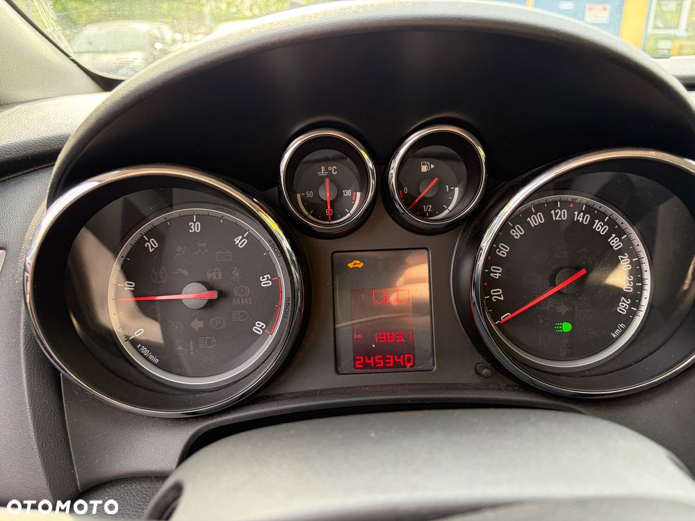 Opel Astra 1.7 CDTI - 12