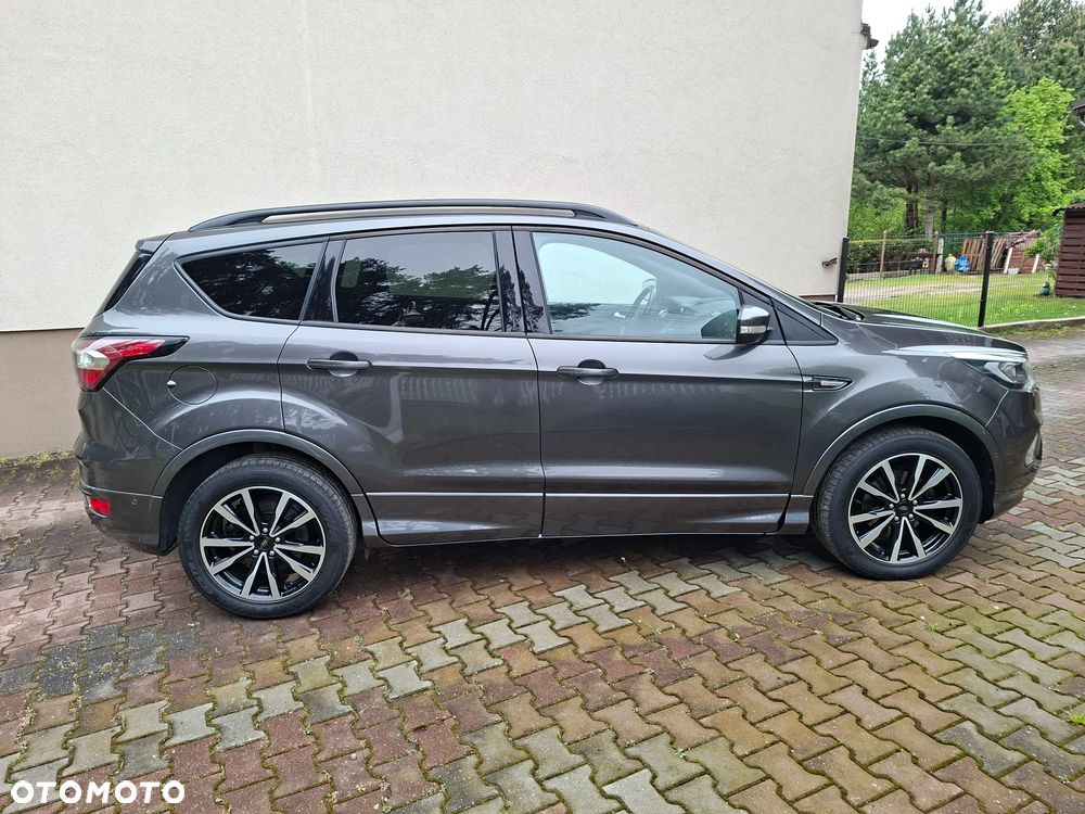 Ford Kuga 1.5 EcoBoost 2x4 ST-Line - 12