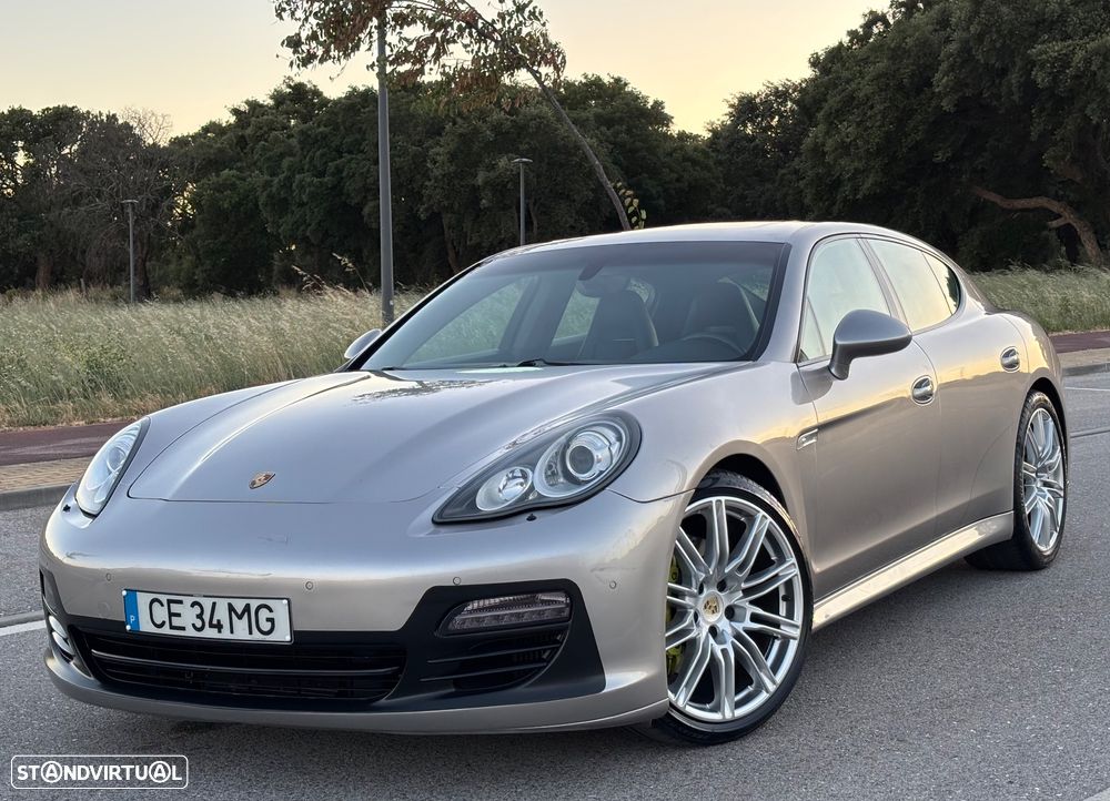 Porsche Panamera 3.0 V6 - 1