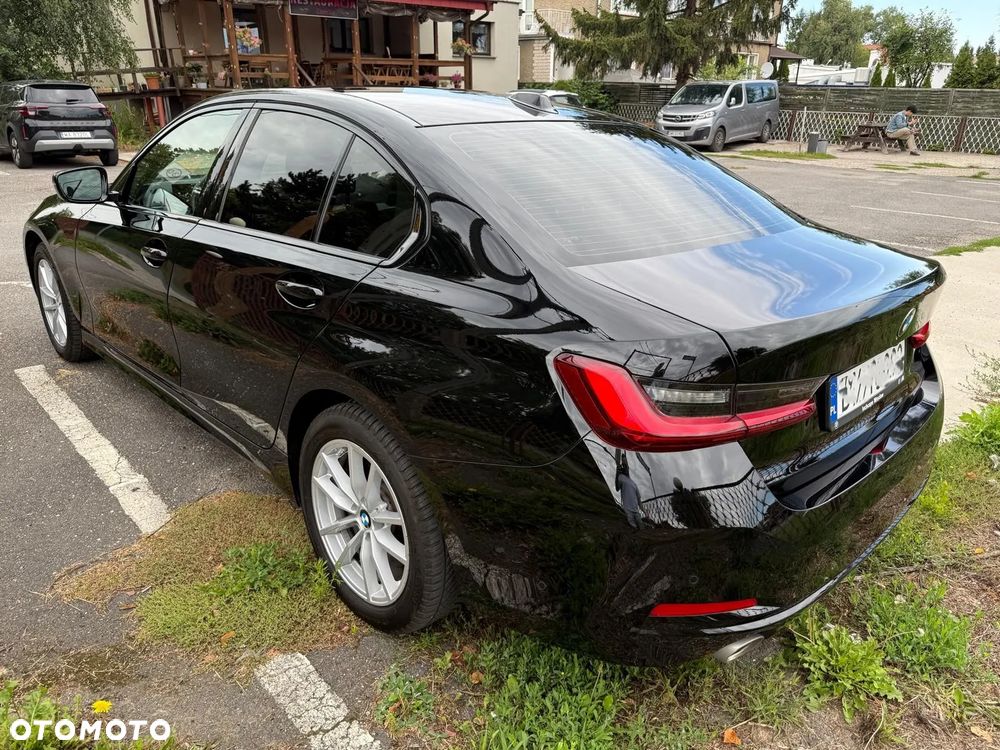 BMW Seria 3 318i - 7