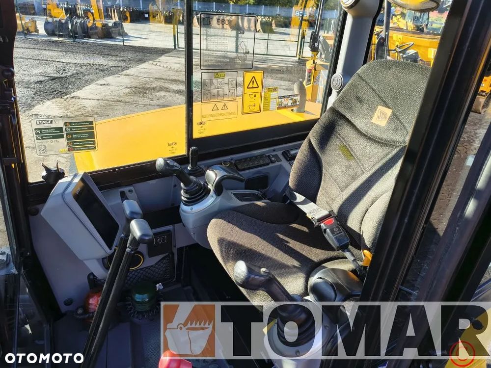 JCB 86C-2 - 24