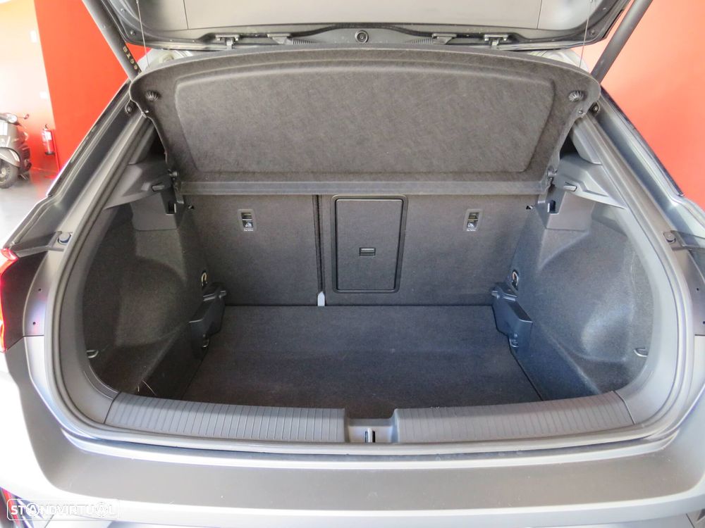 VW T-Roc 1.5 TSI R-Line DSG - 50