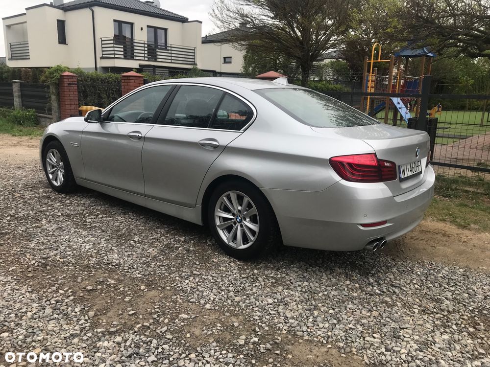 BMW Seria 5 525d xDrive - 7