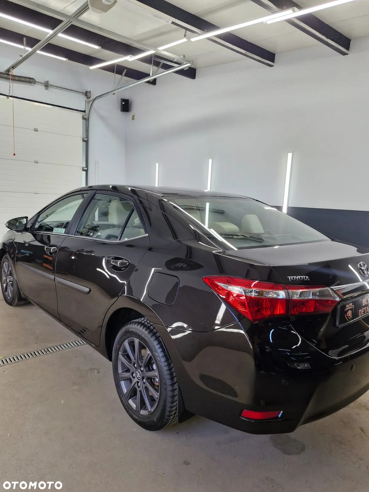 Toyota Corolla 1.6 Prestige EU6 - 6