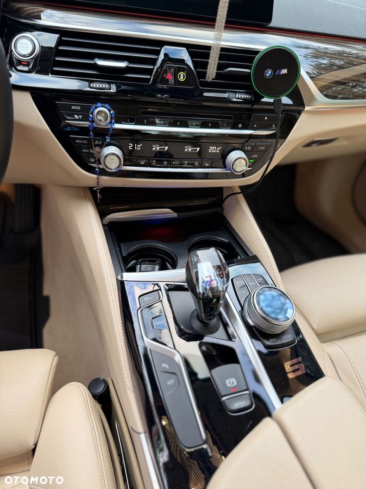 BMW Seria 5 520d xDrive Luxury Line - 13