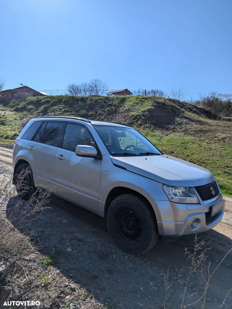 Suzuki Grand Vitara 1.9 DDiS Comfort DPF Limited - 5