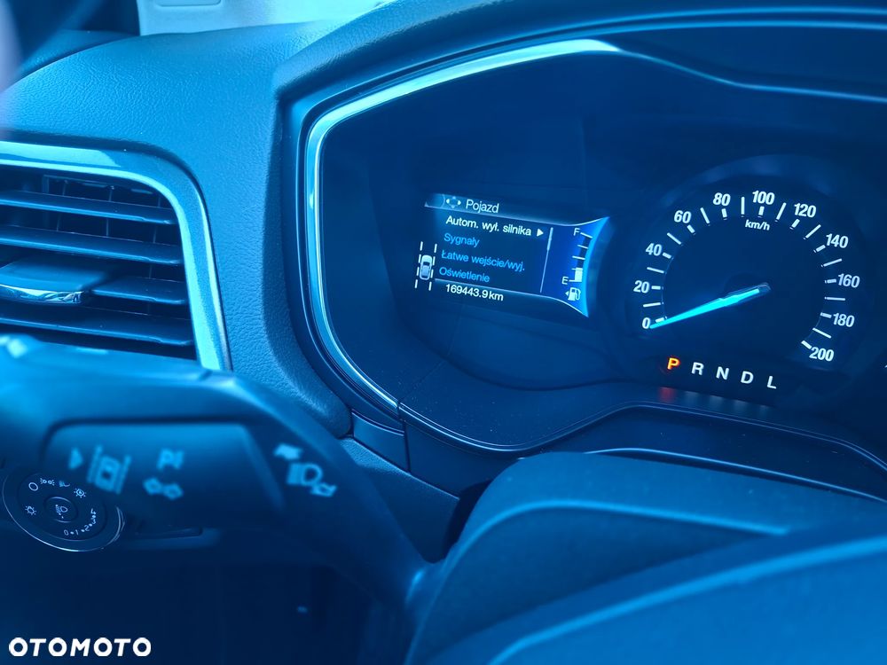 Ford Mondeo - 32