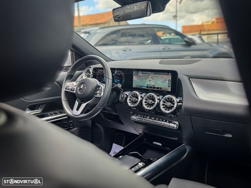 Mercedes-Benz GLA 250 - 9