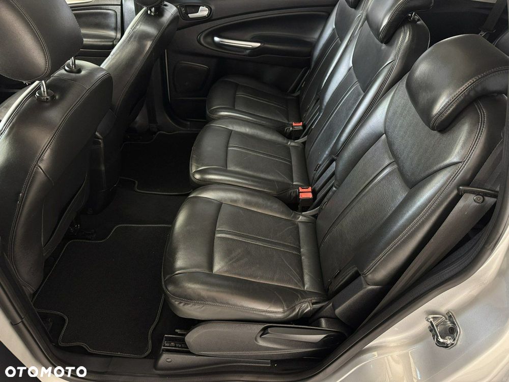 Ford S-Max 2.0 TDCi DPF Titanium X - 22