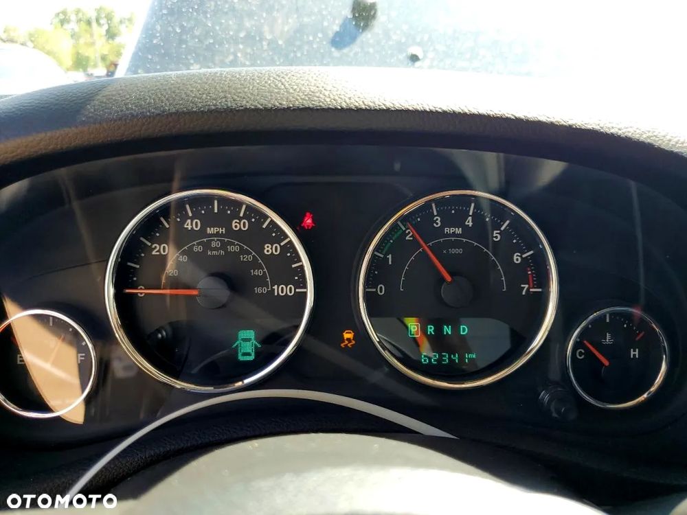 Jeep Wrangler - 10