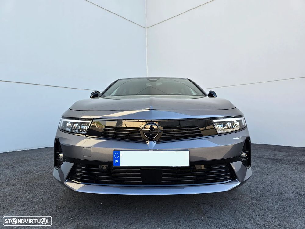 Opel Astra 1.2 T GS Line - 3