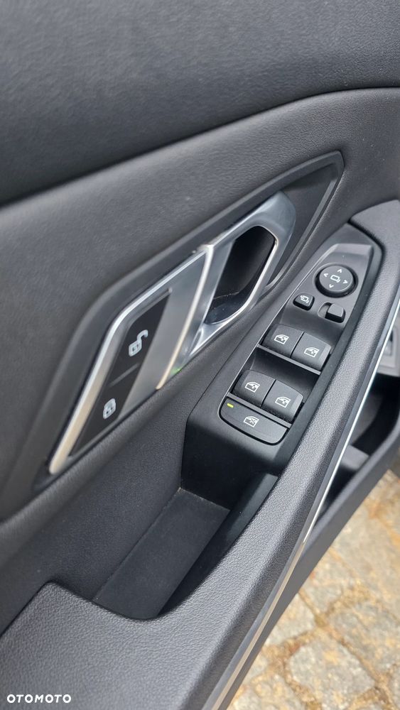 BMW Seria 3 318d Business Edition - 35