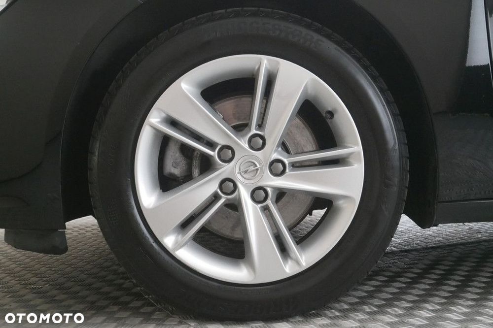 Opel Insignia - 14