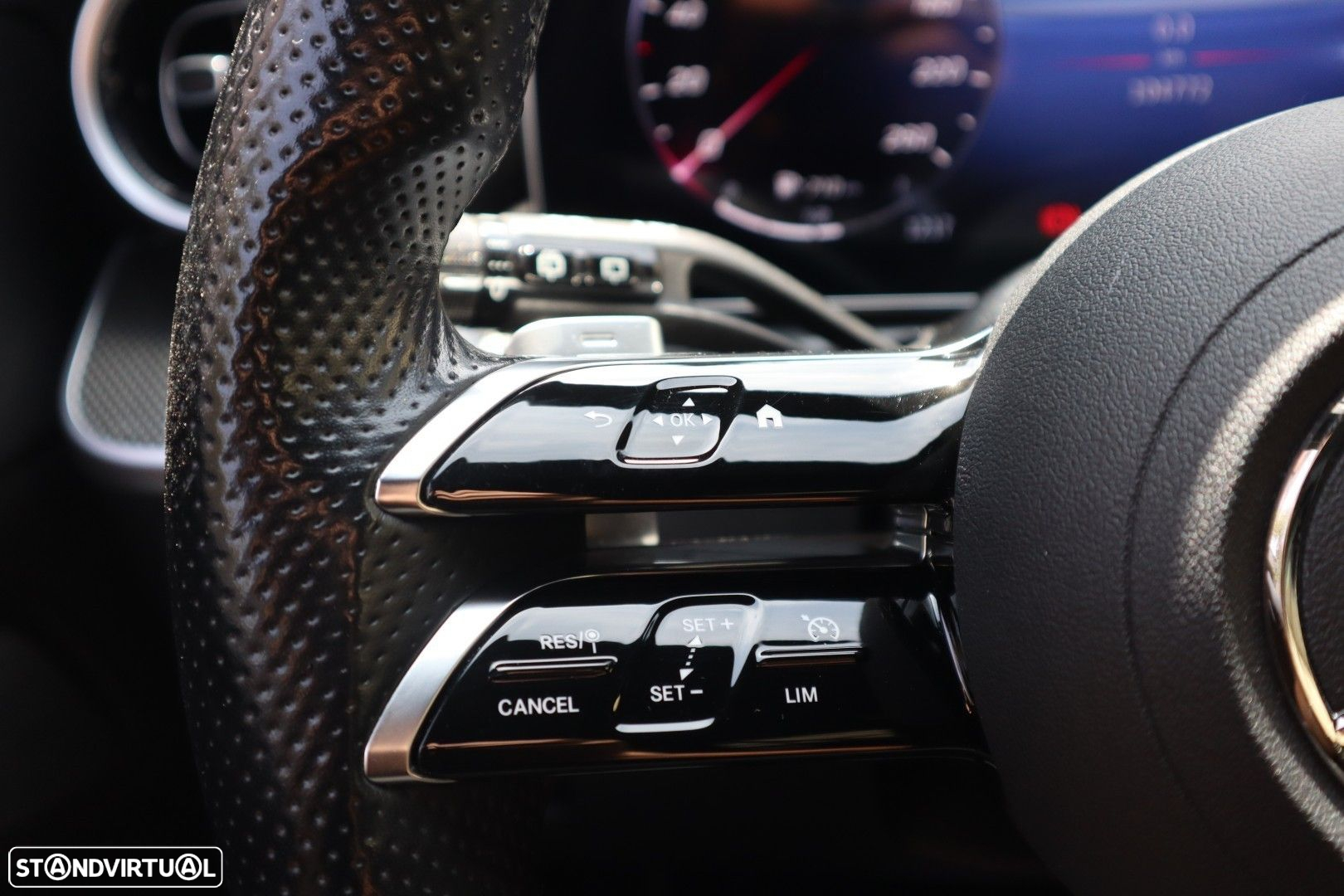 Mercedes-Benz C 300 d AMG Line - 39