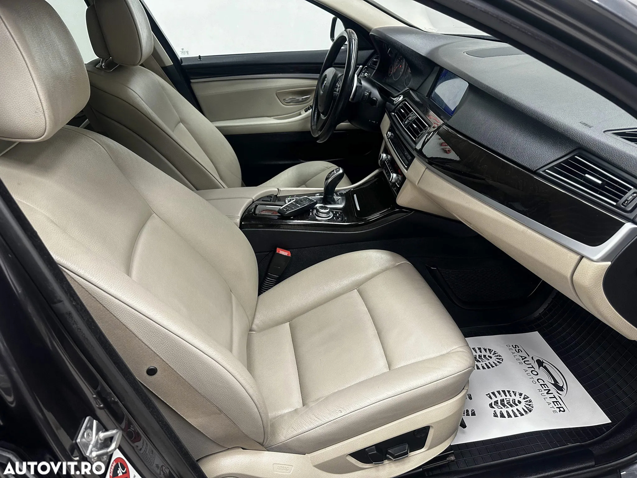 BMW Seria 5 520d Touring Aut. Luxury Line - 12