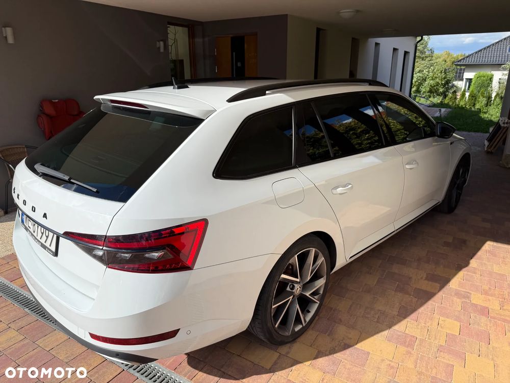 Skoda Superb 2.0 TSI Sportline DSG - 4