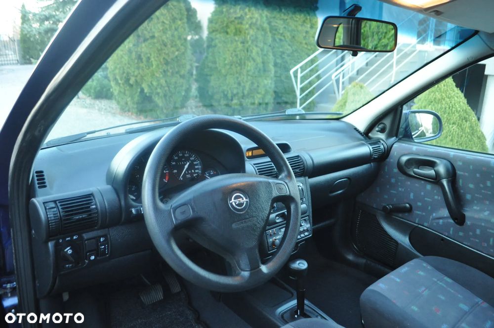 Opel Corsa - 11