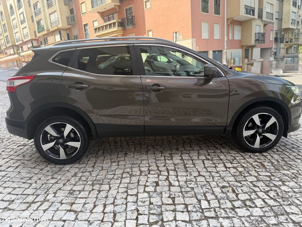 Nissan Qashqai 1.2 DIG-T N-Vision Xtronic - 4