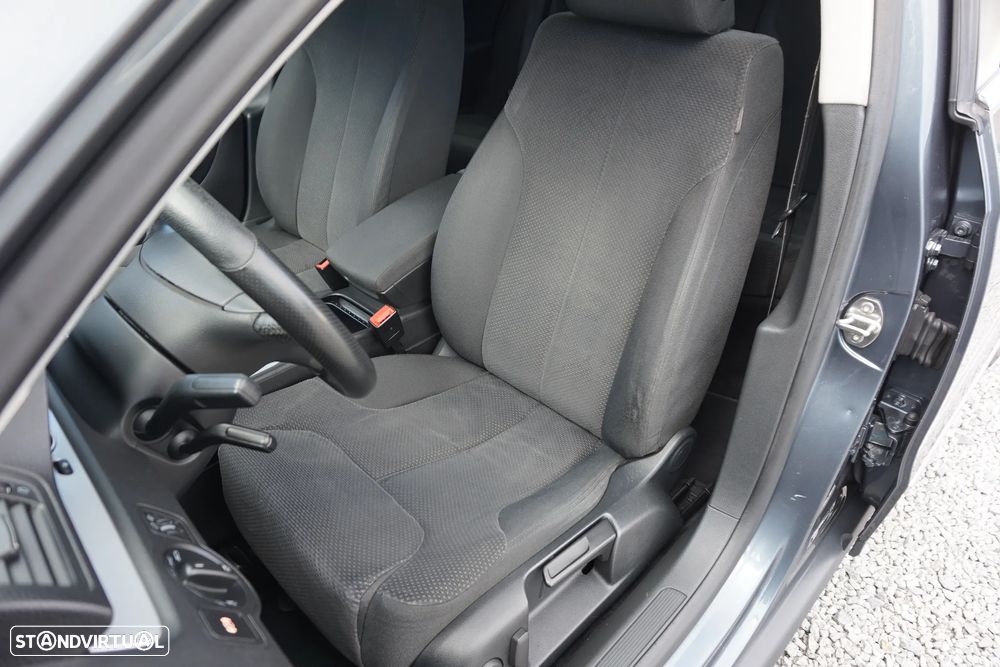 VW Passat 2.0 TDI BM Confortline - 19