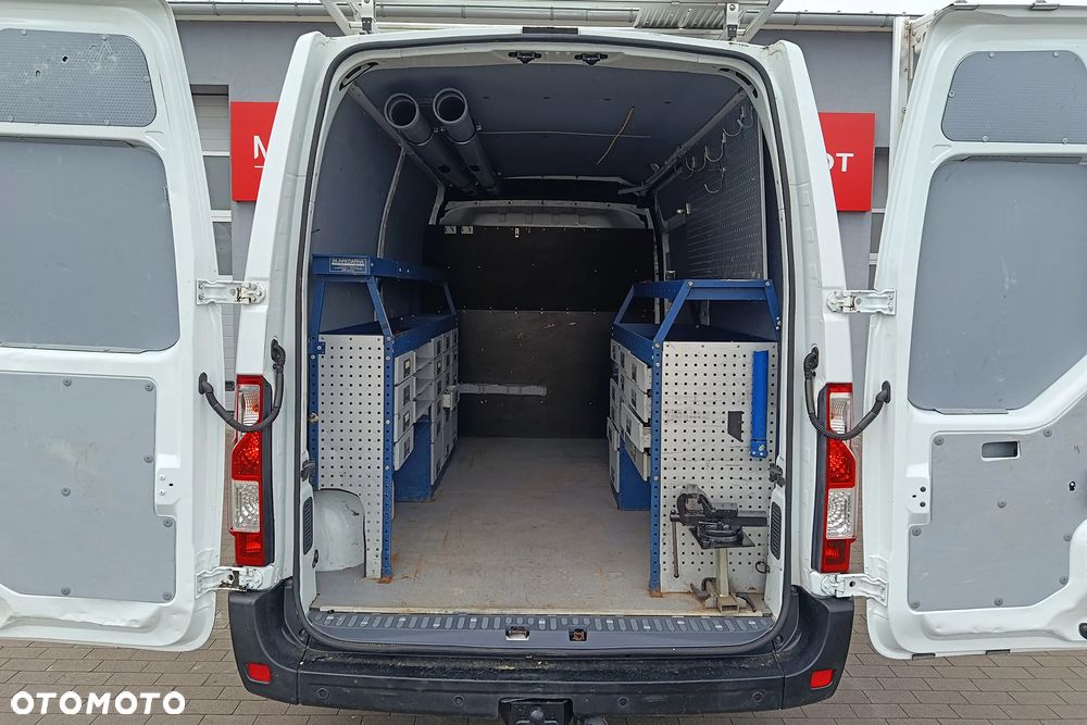 Renault Master III L2H2 - 28