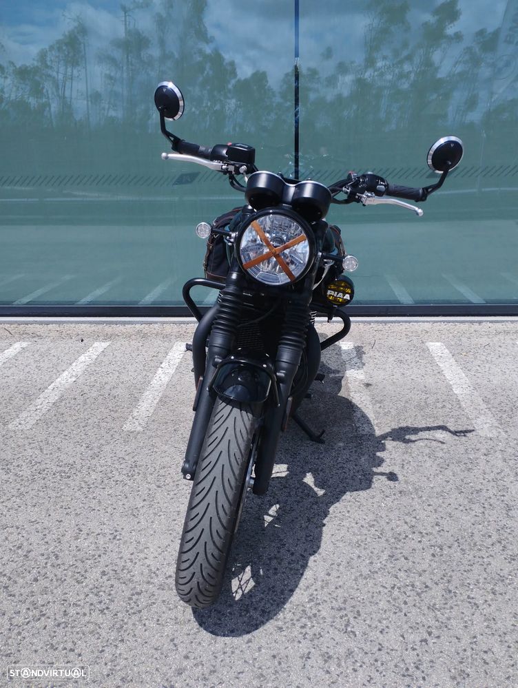 Triumph Bonneville T120 Black - 5