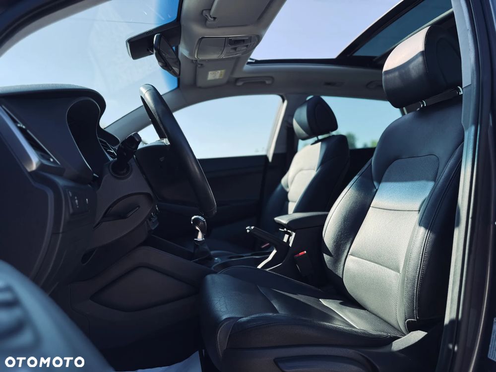 Hyundai Tucson 1.7 CRDI BlueDrive Style 2WD - 25