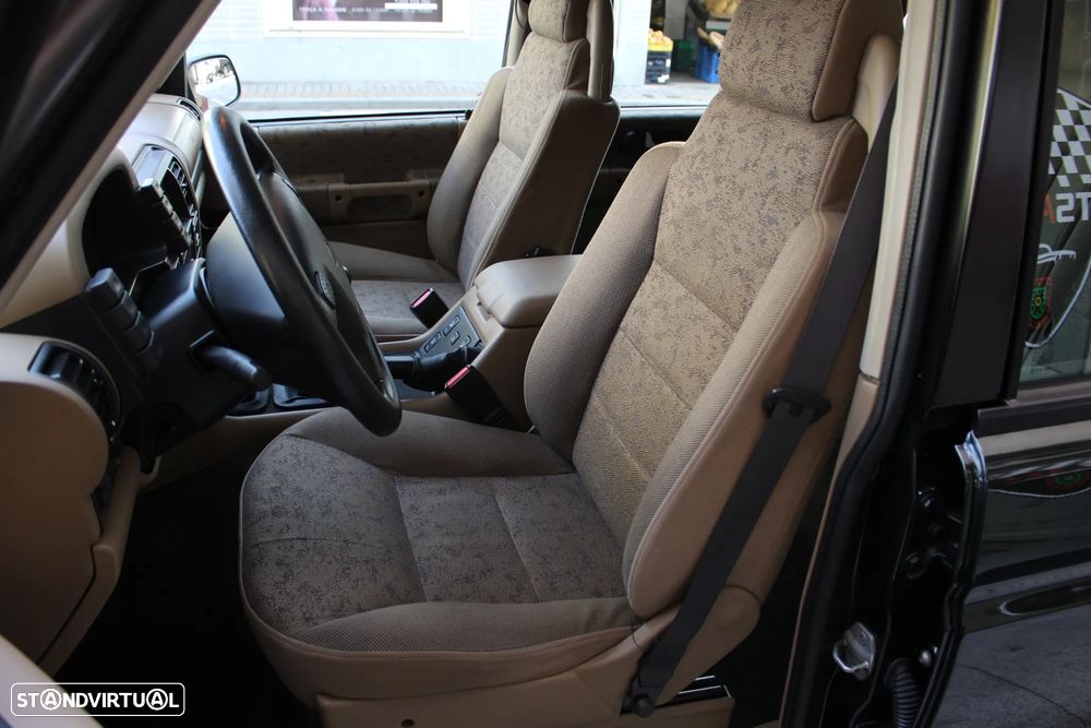 Land Rover Discovery 2.5 TD5 - 23