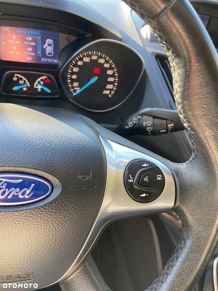 Ford Kuga 2.0 TDCi 4x4 Titanium - 16