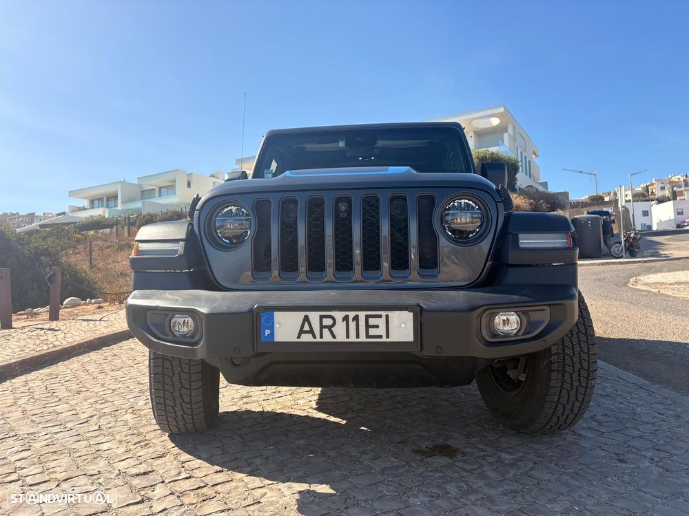 Jeep Wrangler - 26