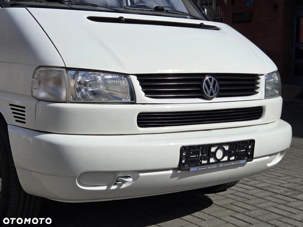 Volkswagen Caravelle - 14