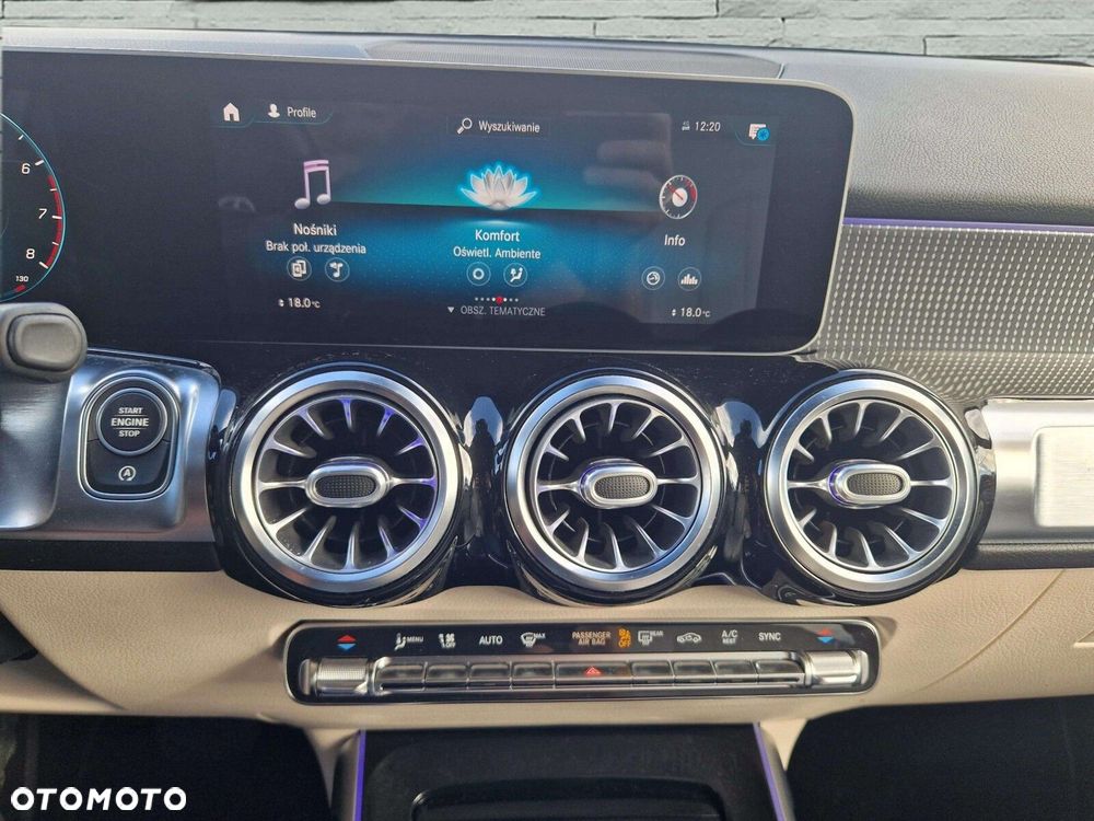 Mercedes-Benz GLB - 19