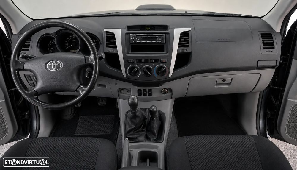Toyota Hilux 2.5 D-4D 4WD CE AC - 5