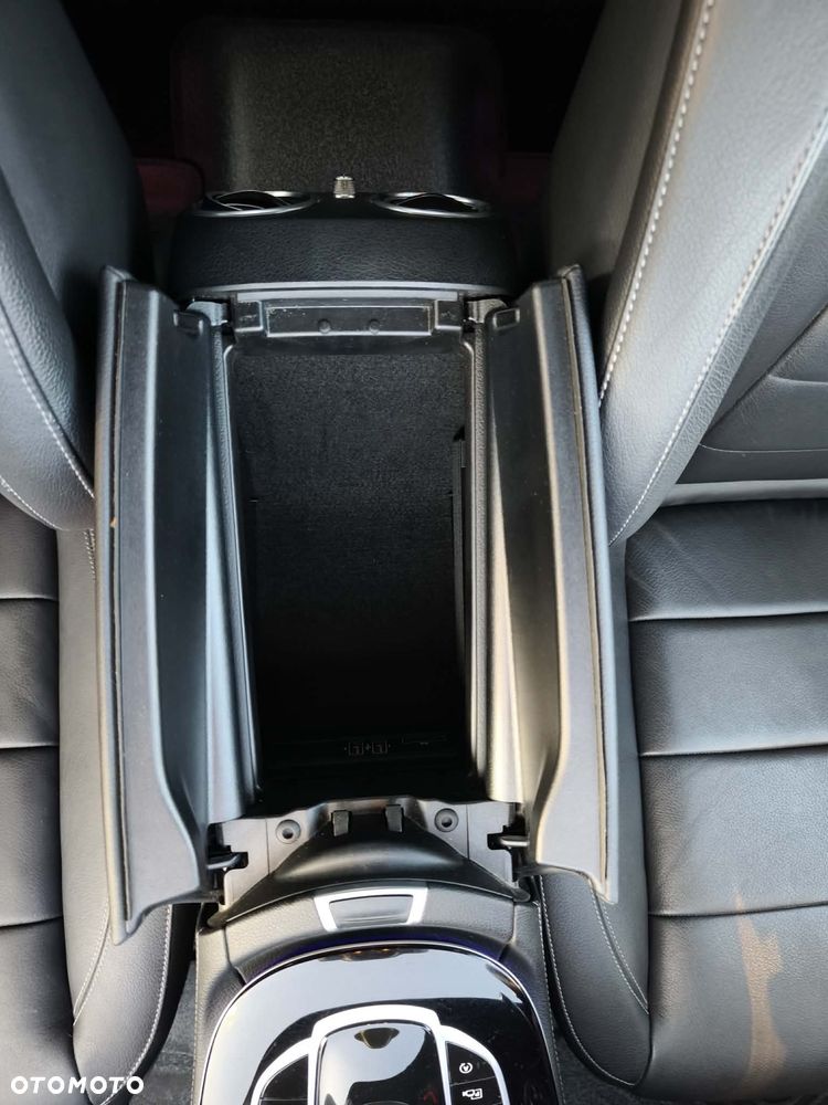 Mercedes-Benz Klasa E 220 d 9G-TRONIC Avantgarde - 31