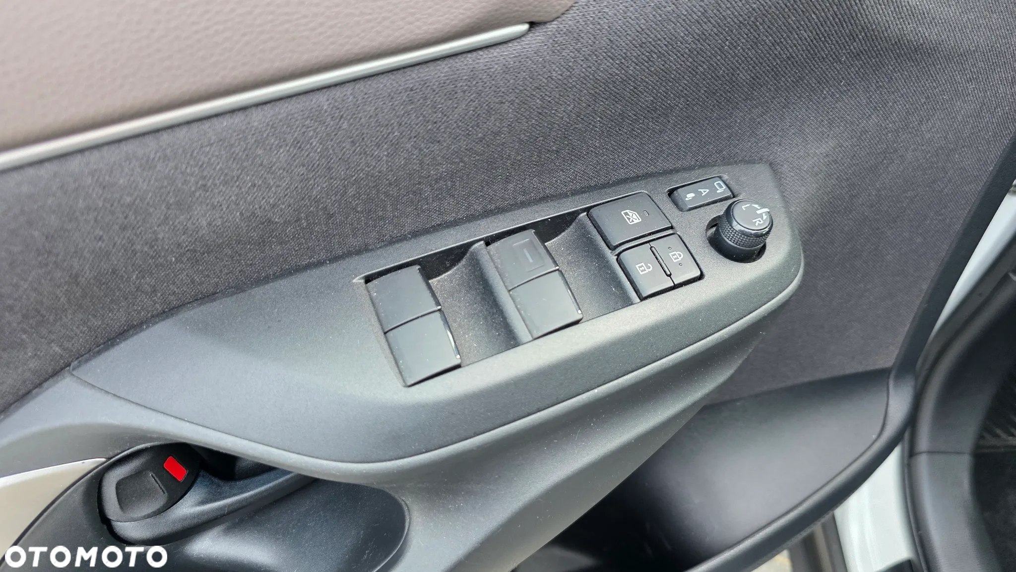 Toyota Yaris Cross Hybrid 1.5 Executive - 26