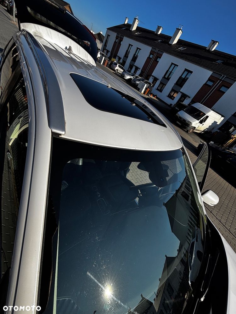 Mitsubishi Outlander 2.0 Intense + Navi 4WD CVT - 22