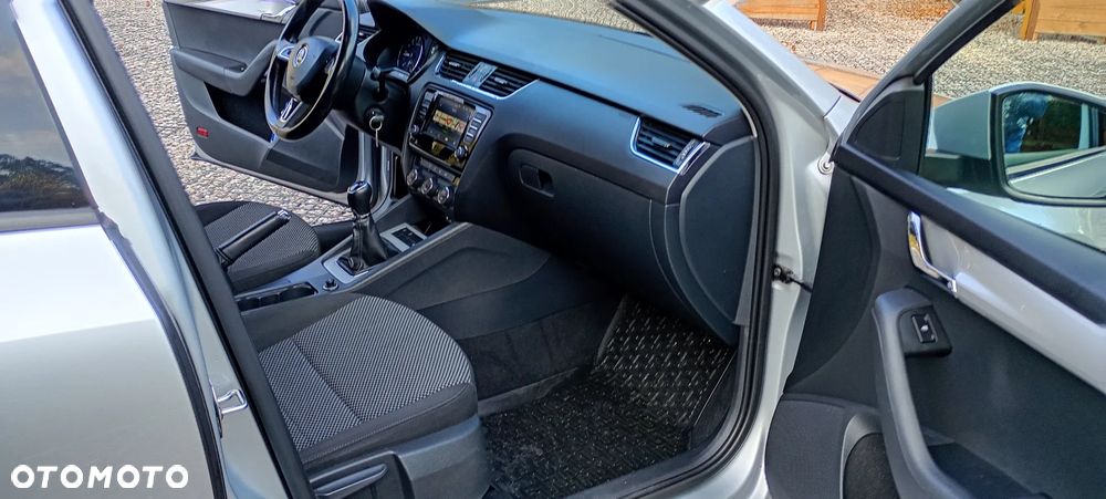 Skoda Octavia 1.6 TDI Ambition - 21