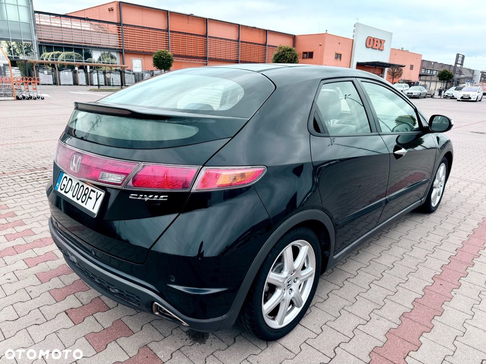 Honda Civic 1.8 Executive - 3