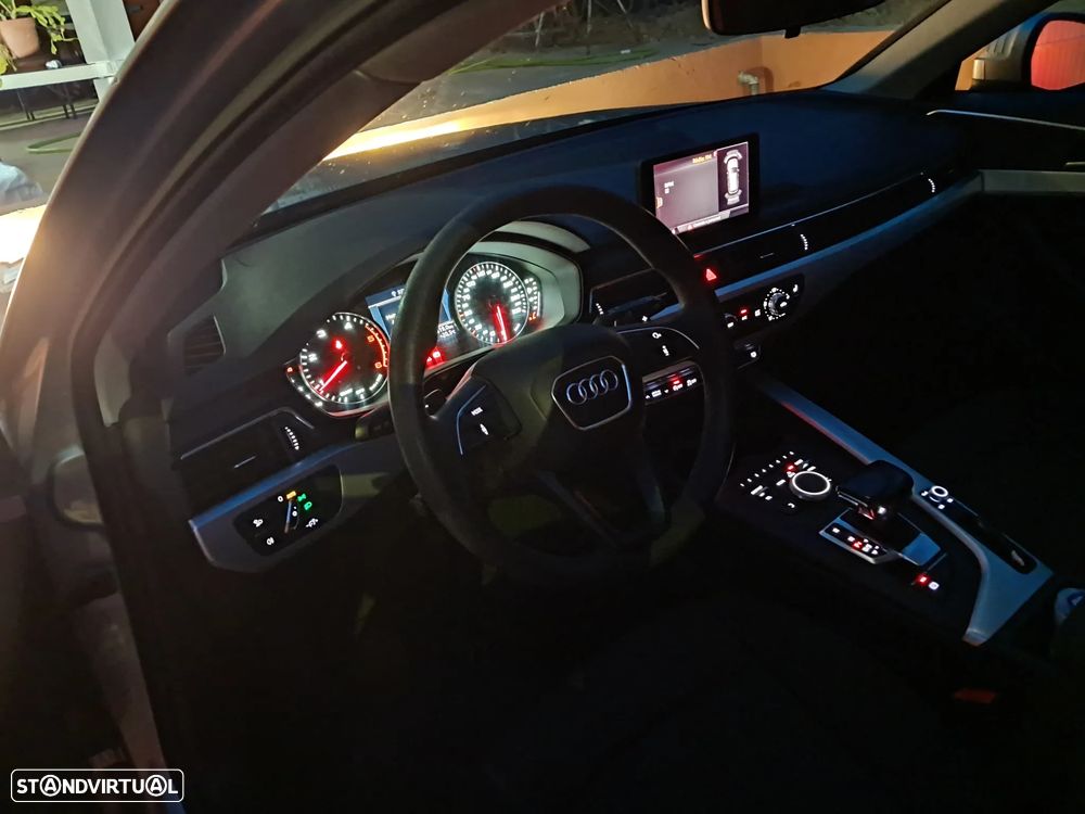 Audi A4 Avant 40 TDI S tronic - 6