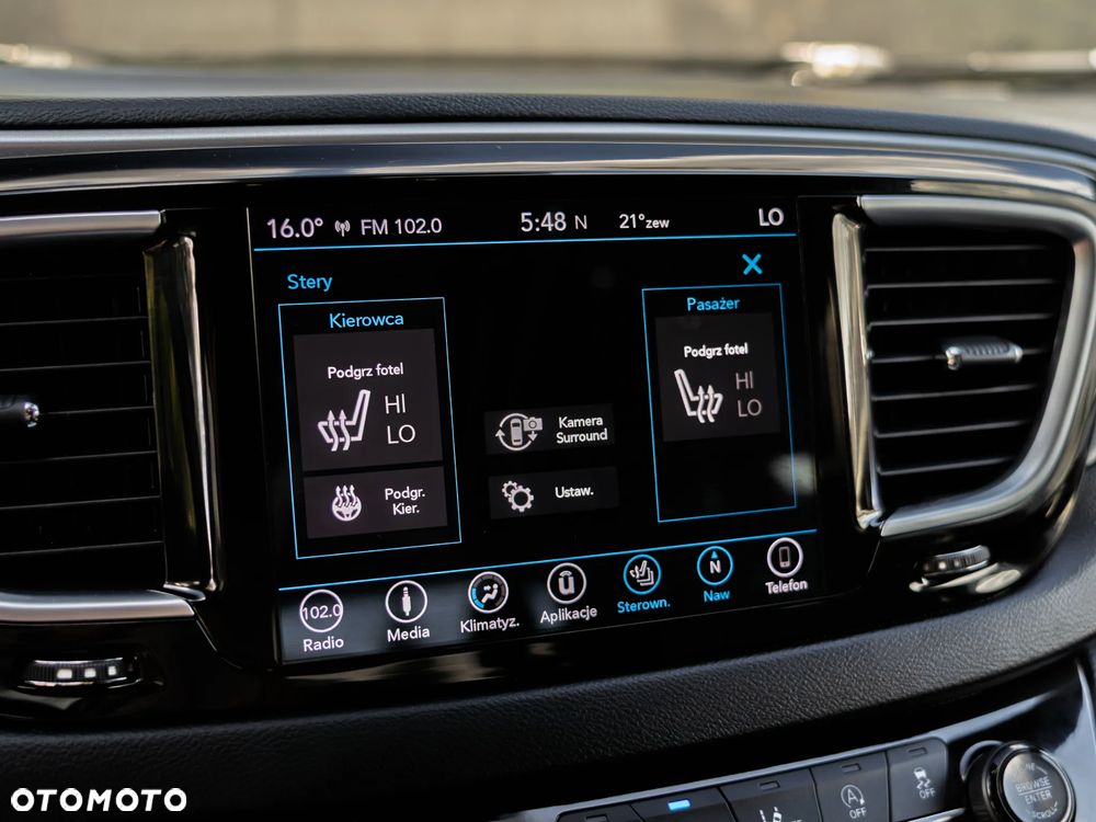 Chrysler Pacifica - 23