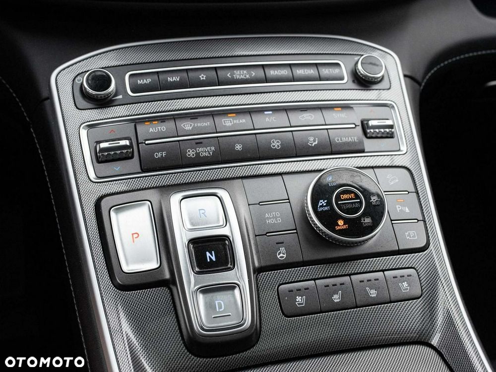 Hyundai Santa Fe - 16