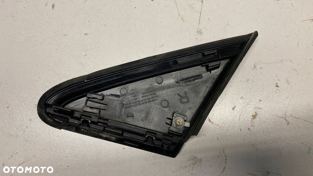 MERCEDES B-KLASA W246 OSŁONA BŁOTNIKA TRÓJKĄT PRAWY PRAWA - 4