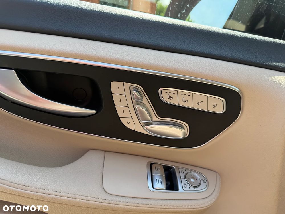 Mercedes-Benz EQV 300 90kWh - 13