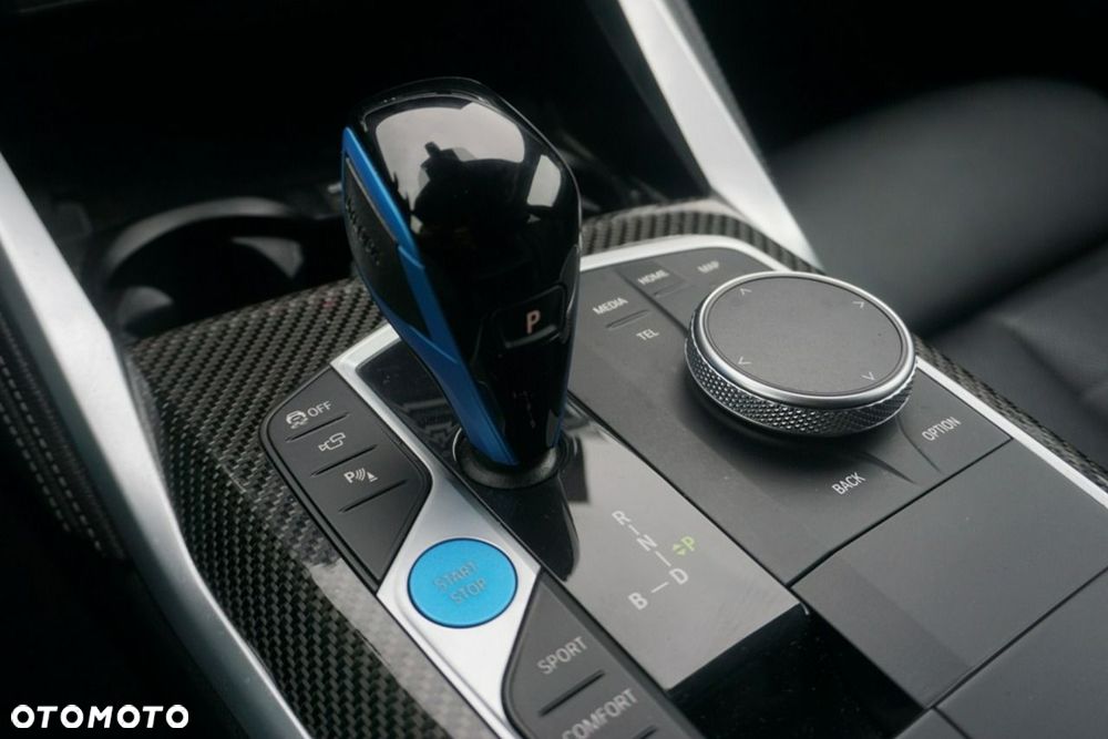 BMW i4 - 14