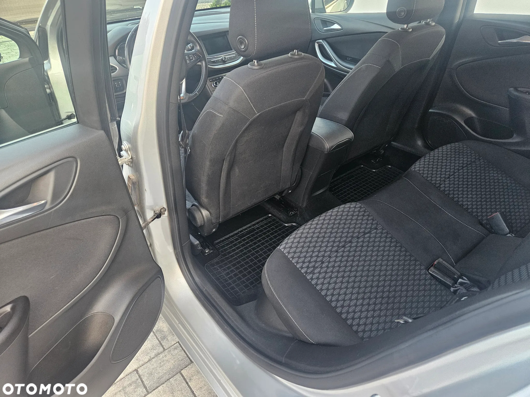 Opel Astra V 1.5 CDTI Edition S&S - 8