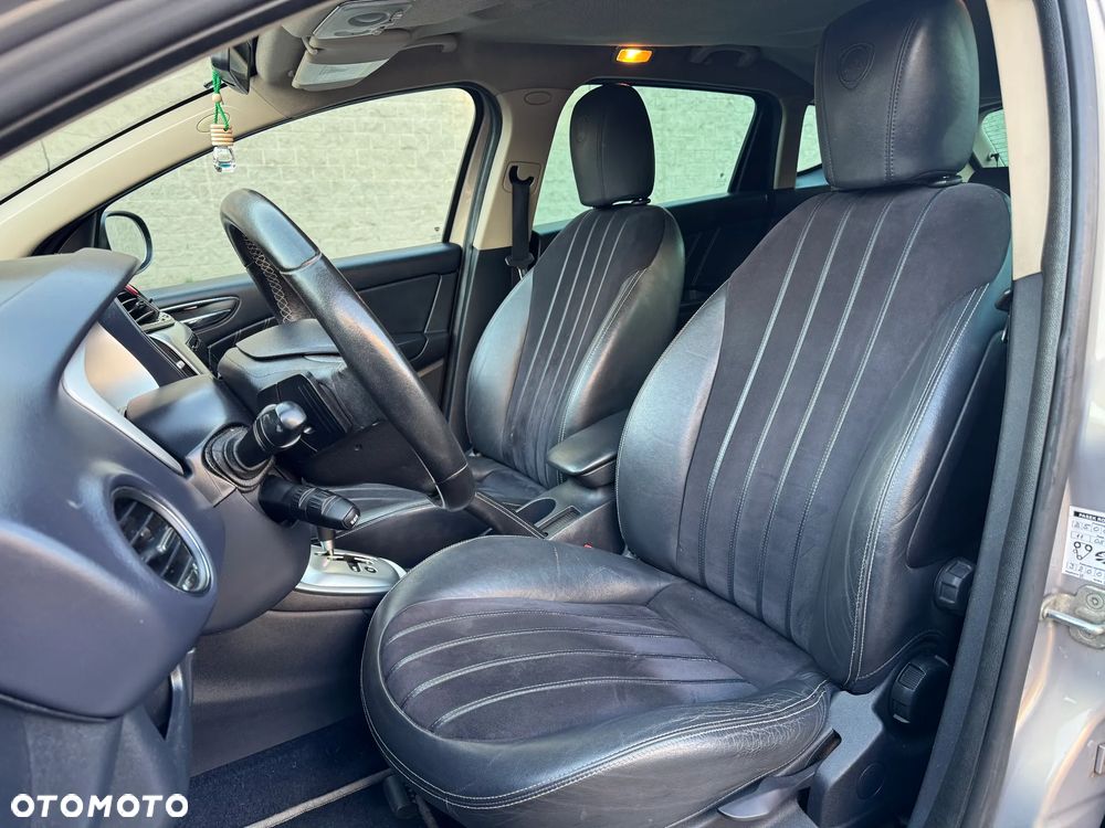 Lancia Delta 1.6 MultiJet 16v DFN6 Silver - 9