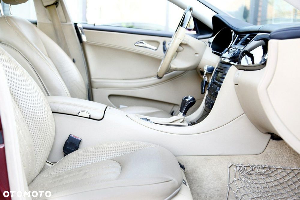 Mercedes-Benz CLS - 11
