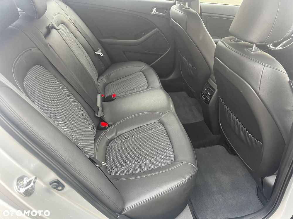 Kia Optima - 15