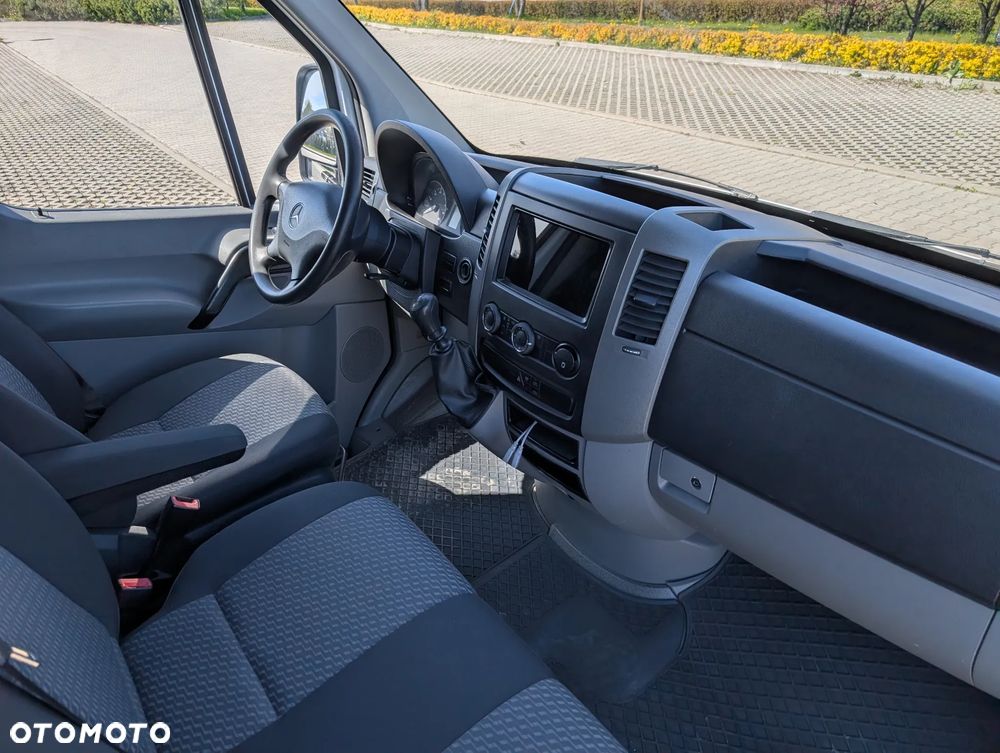 Mercedes-Benz Sprinter - 6